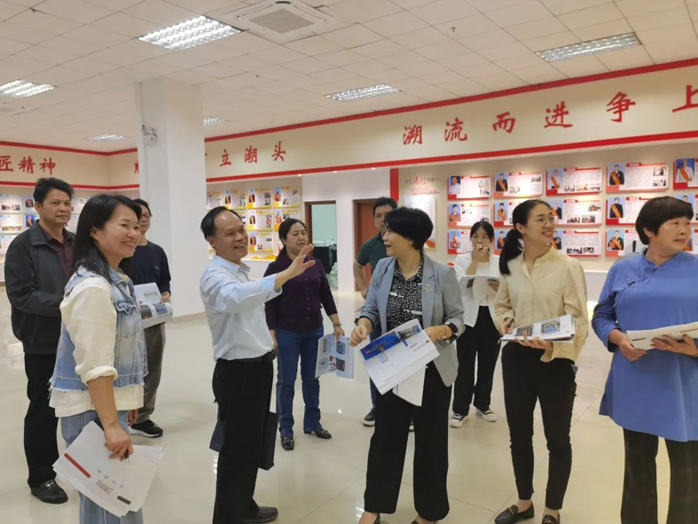 梧欽兩地工會召開六堡茶、坭興陶勞模工匠 聯(lián)盟創(chuàng)新成果展籌備交流會