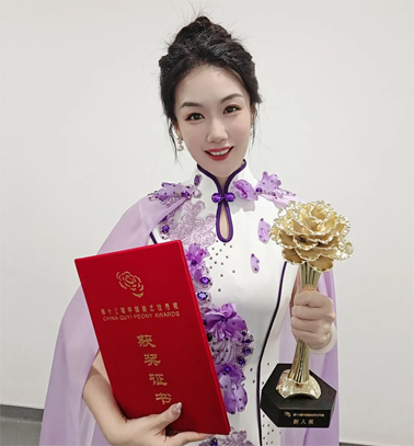 以“非遺”傳唱“非遺” ！梧州粵曲演員鐘杏沂摘“牡丹”
