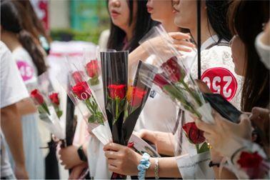 本周六，到玫瑰湖公園尋找心動(dòng)時(shí)刻吧